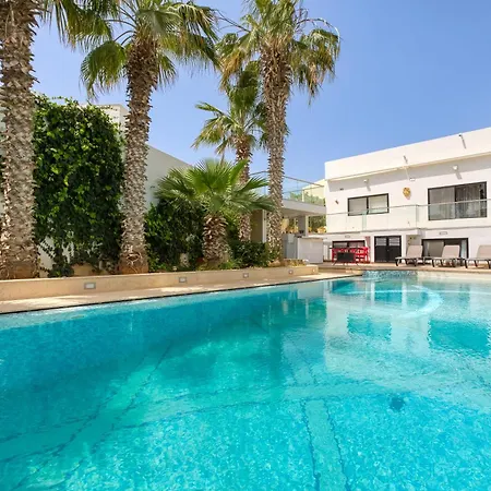 Stunning 4br With Private Pool & Parking By 360 Estates Villa Attard