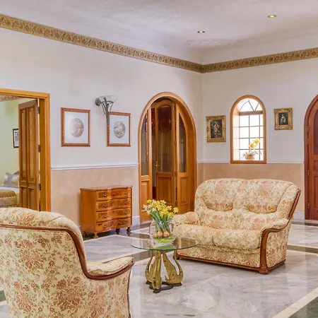 Stunning 4br With Private Pool & Parking By 360 Estates Villa *